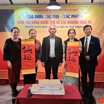 Dặm dài vững bước tìm về cội nguồn tiên tổ…